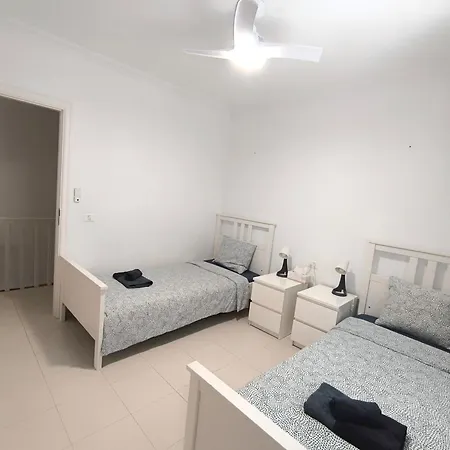 Villa Beautiful - 4 Bedrooms, Heated Pool, 2 Priv Car Park Places, Fibre Net, Tv Channels Costa Adeje (Tenerife)