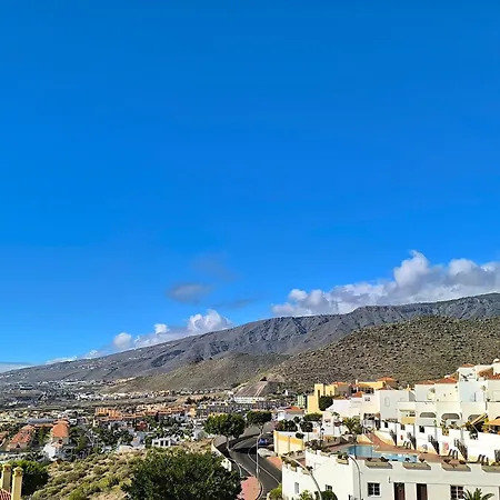 Beautiful - 4 Bedrooms, Heated Pool, 2 Priv Car Park Places, Fibre Net, Ps5, Tv Channels Willa Costa Adeje (Tenerife)