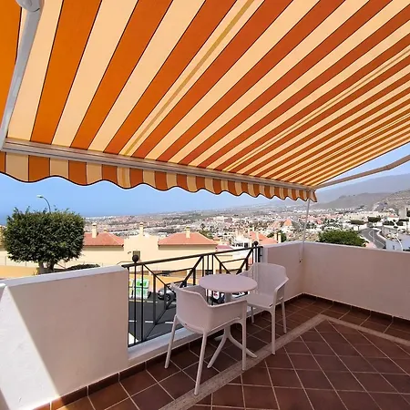 Beautiful - 4 Bedrooms, Heated Pool, 2 Priv Car Park Places, Fibre Net, Ps5, Tv Channels * Costa Adeje (Tenerife)