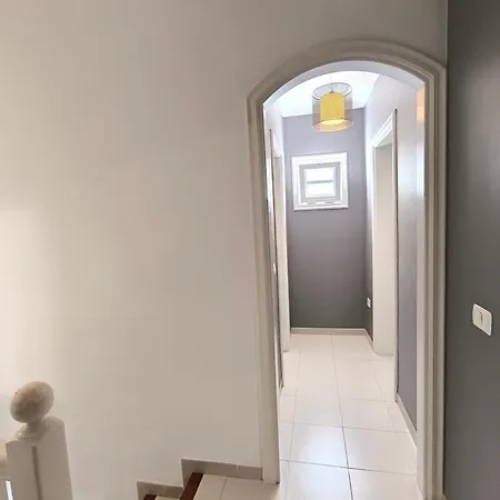 Willa Beautiful - 4 Bedrooms, Heated Pool, 2 Priv Car Park Places, Fibre Net, Tv Channels