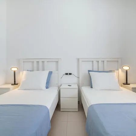 Willa Beautiful - 4 Bedrooms, Heated Pool, 2 Priv Car Park Places, Fibre Net, Ps5, Tv Channels *