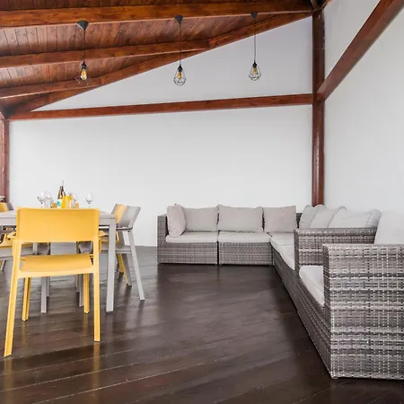 Beautiful - 4 Bedrooms, Heated Pool, 2 Priv Car Park Places, Fibre Net, Ps5, Tv Channels