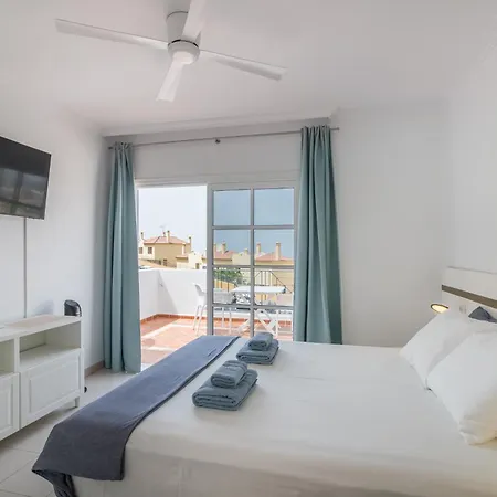 Beautiful - 4 Bedrooms, Heated Pool, 2 Priv Car Park Places, Fibre Net, Ps5, Tv Channels Willa