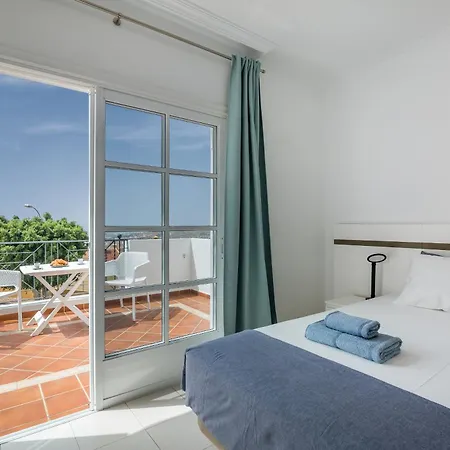 Willa Beautiful - 4 Bedrooms, Heated Pool, 2 Priv Car Park Places, Fibre Net, Ps5, Tv Channels Costa Adeje (Tenerife)