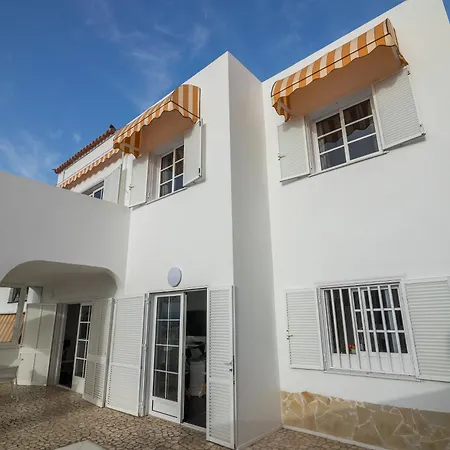 Willa Beautiful - 4 Bedrooms, Heated Pool, 2 Priv Car Park Places, Fibre Net, Ps5, Tv Channels Costa Adeje (Tenerife)